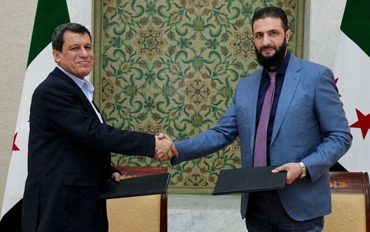 Îlham Ehmed: Hat pêşniyarkirin ku Mezlûm Ebdî bibe Wezîrê Parastinê