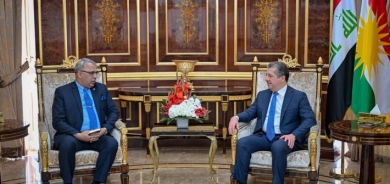 رئيس الحكومة يستقبل سفير بنغلاديش الجديد لدى العراق