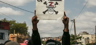 Hikûmeta Madagaskarê jî rûxiya, serkêşên şoreşê dîsa ciwan bûn