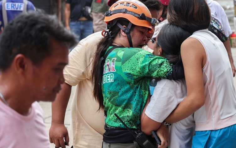 Erdhejeke bi hêza 6,9an pileyan Fîlîpîn hejand