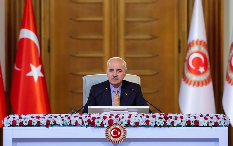 Numan Kurtulmuş: Ji bilî Tirkî ti zimanên din nabin fermî