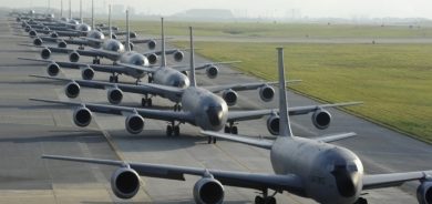 Karwanek mezin ji balafirên leşkerî yên Amerîkî ber bi Rojhilata Navîn ve birêketin