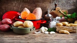 لا تأكلها دائماً نيئة... 7 خضراوات يحسّن الطهي فوائدها الغذائية