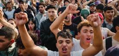 مطالبات شبابية بإقالة الحكومة المغربية