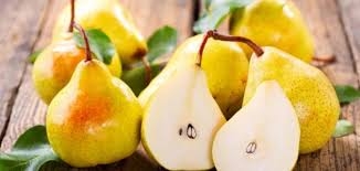 لصحة الأمعاء وفقدان الوزن... متى عليك تناول الإجاص؟