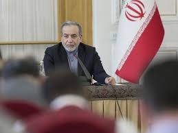 إيران تبدي انفتاحاً على التفاوض لكن ليس مع الأوروبيين