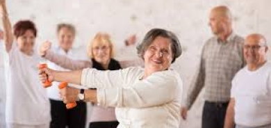 ماذا نأكل لإبطاء الشيخوخة؟