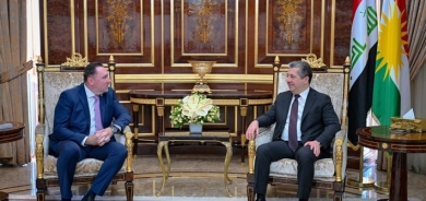 رئيس الحكومة يستقبل القنصل العام التشيكي بمناسبة انتهاء مهامه