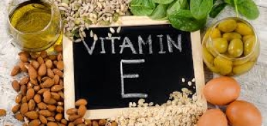 ماذا يحدث للجسم عند تناول ما يكفي من فيتامين «E» يومياً؟