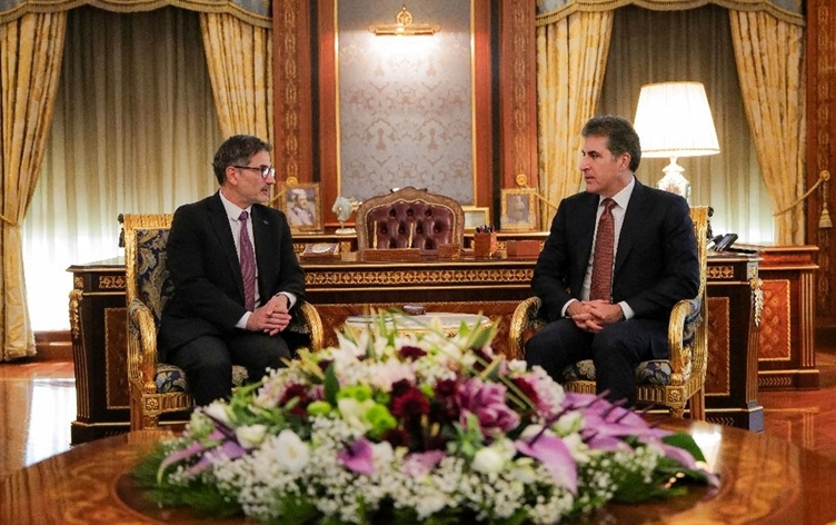 سفير الاتحاد الأوروبي في العراق يشيد بالدور الإيجابي لنيجيرفان بارزاني