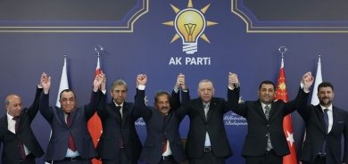 7 şaredar derbasî AK Partiyê bûn