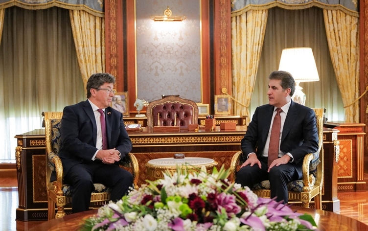 نيجيرفان بارزاني والسفير الكندي لدى العراق يبحثان فرص العمل والاستثمار