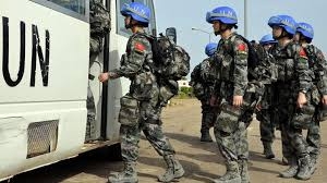 الأمم المتحدة تخفّض عديد قوات حفظ السلام في العالم 25 بالمئة بسبب نقص التمويل