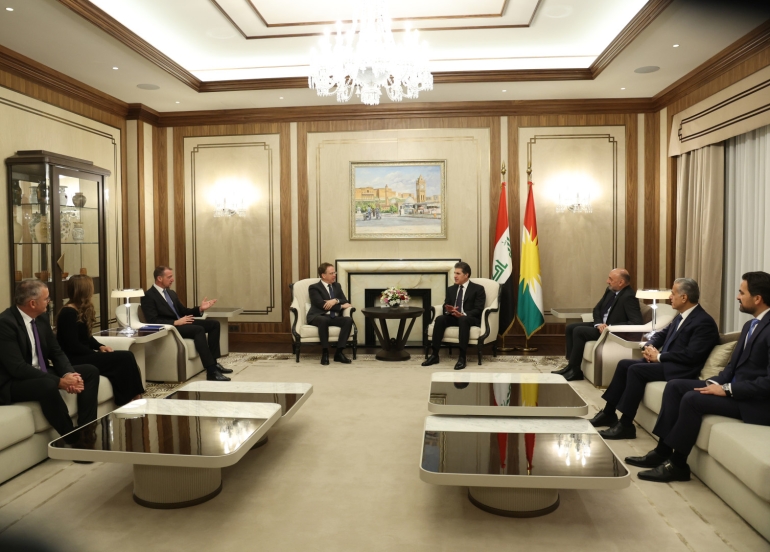 نێچيرڤان بارزانى، سه‌رۆكى هه‌رێمى كوردستان، پێشوازيى له‌ به‌ڕێز پاتریک دۆرێل، باڵیۆزی فەرەنسا لە عێراق كرد.