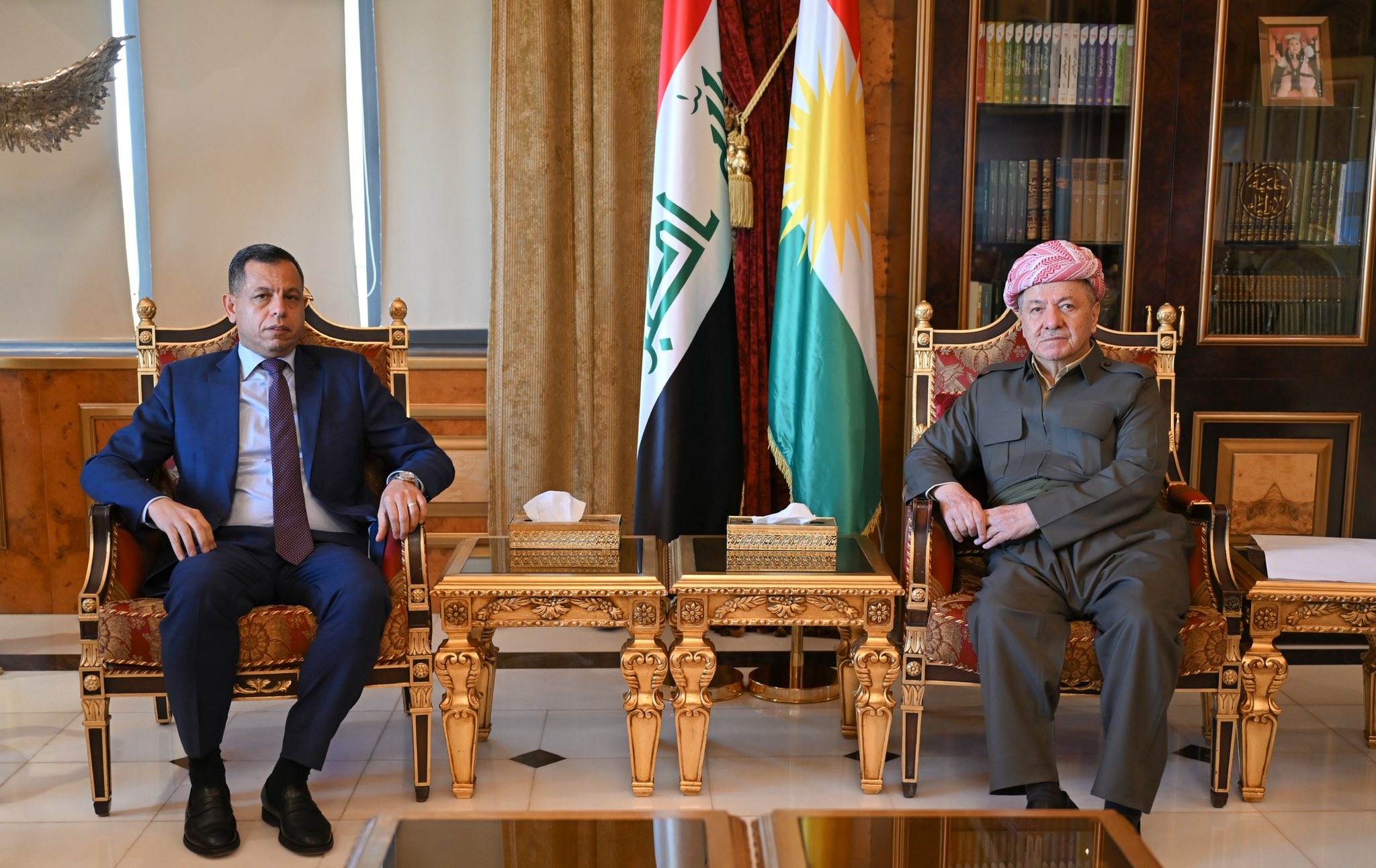 لــە پــیـــرمــام سەرۆک مەسعود بارزانی پێشوازی لە بەرێز حەمید شەتری سەرۆکی دەزگای هەواڵگریی نیشتیمانی عێراق کرد.