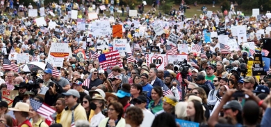 خۆپیشاندانی سەرتاسەری له ئەمەریکا دژ به سیاسەتەکانی ترامپ