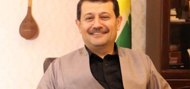 هونەرمەند فەرهەنگ غەفور:٢٧٥ لیستی پڕۆژە و خزمەتكردنە، بۆیە دەنگی پێ دەدەین