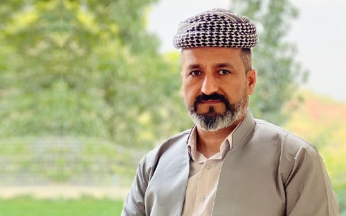 مامۆستا مەلا دلشاد بێسفكی  پێشنوێژ و وتارخوێن لە پارێزگای دهۆك:  چەندێ كورد ب هێز بچیتە بەغدا، ژبەر كو هندی ئەم بهێزتر بین دێ پتر مللەتێ كوردستانێ و دەستكەفت و مافێن مە د پاراستی تر بن