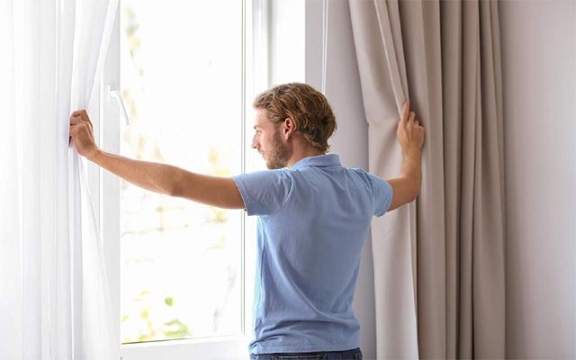 خۆبەدوورگرتن لە تیشكی خۆر زیانی تەندروستی هەیە