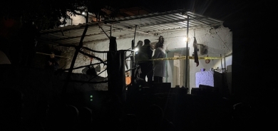 Bi tifingê kurê xwe kuşt û hevjîna xwe jî bi giranî birîndar kir