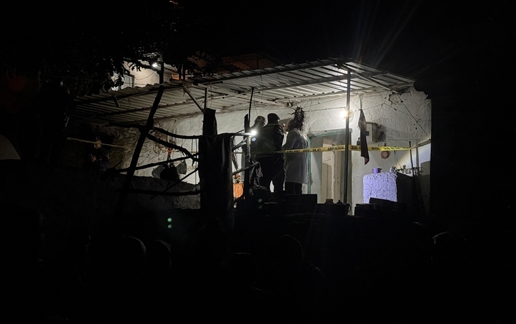 Bi tifingê kurê xwe kuşt û hevjîna xwe jî bi giranî birîndar kir