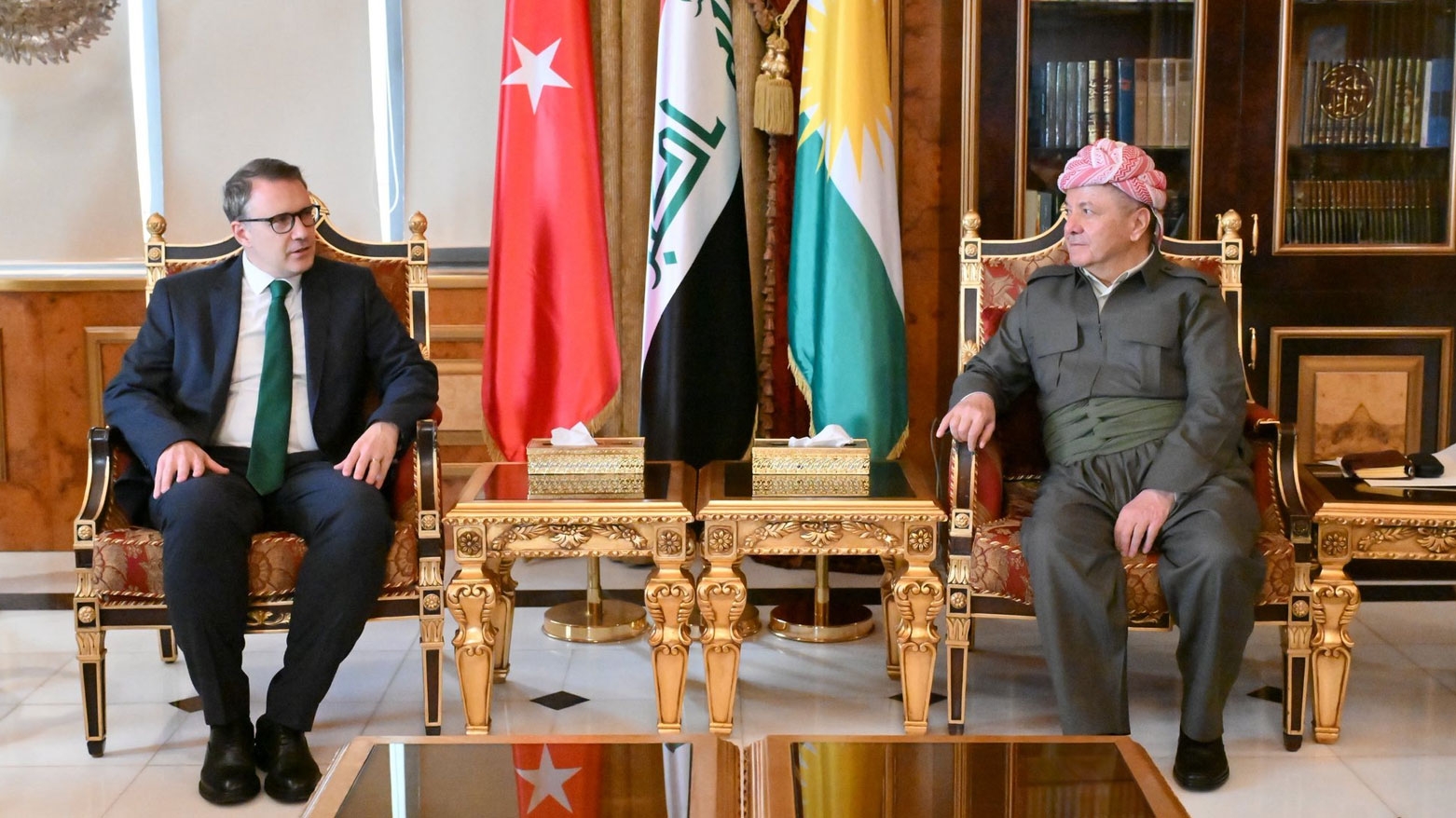 لــە پیرمام سەرۆک مسعود بارزانی پێشوازی لە بەڕێز ئانڵ بۆرا ئینان باڵیۆزی تورکیا لە عێراق کرد