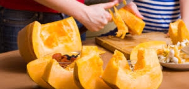 هل من الآمن تناول اليقطين النيء؟