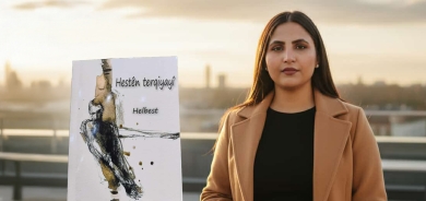 Helbestvana ciwan Xalîsa Hesen berhema xwe ya yekem ‘Hestên Terqiyayî’ çap kir