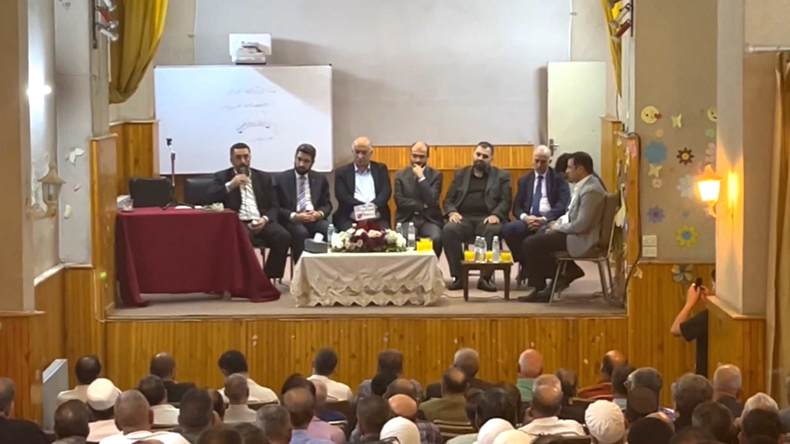 Şandeya Encûmena Gel bi xelkê ‘Taxa Kurdan’ a Şamê re civiya