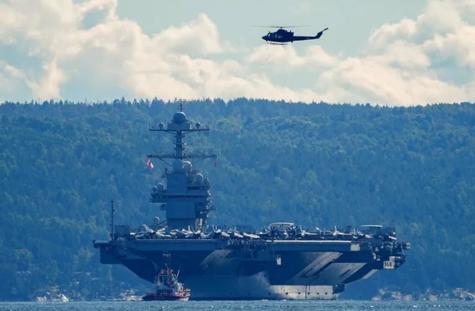 گەورەترین کەشتی فڕۆکە هەڵگری جیهان کە لە دەریای کاریبی جێگیر دەکرێت