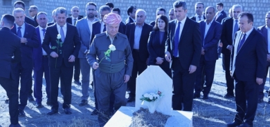 الرئيس بارزاني ورئيس الحكومة يزوران قلعة نزاركي