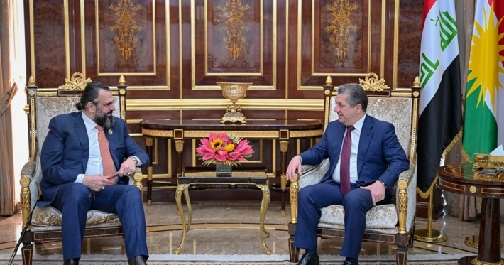 رئيس الحكومة يستقبل الشيخ نهرو الشيخ محمد الكسنزاني