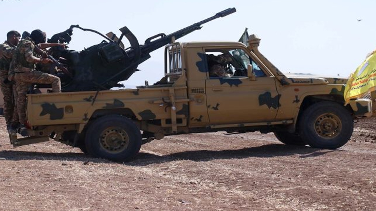 Bi dehan fermandariyên HSDê hatine amadekirin ku tevlî artêşa nû ya Sûriyeyê bibin