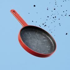 هل أواني الطهي «غير السامة»... سامة؟