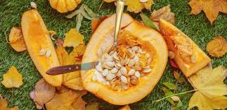 لا تتخلص منه... فوائد مذهلة لقشر القرع العسلي