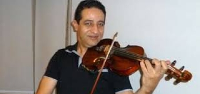 الموسيقي يحيى الموجي: رفضت العيش في جلباب أبي