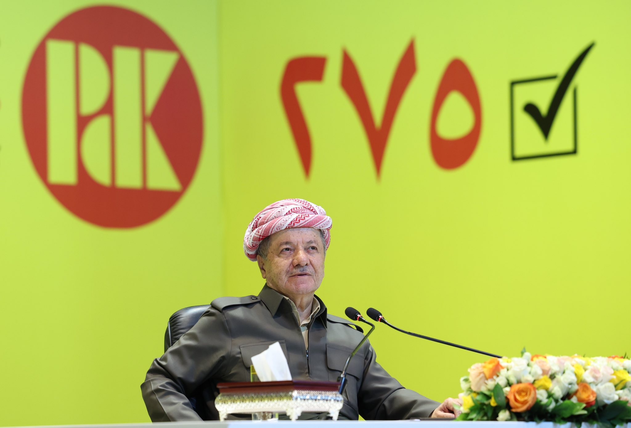 سەرۆك مەسعود بارزانی لەشاری زاخۆ، لەگەڵ چین و توێژ و كەسایەتییانی ئیدارەی سەربەخۆی زاخۆ كۆبووەوە.