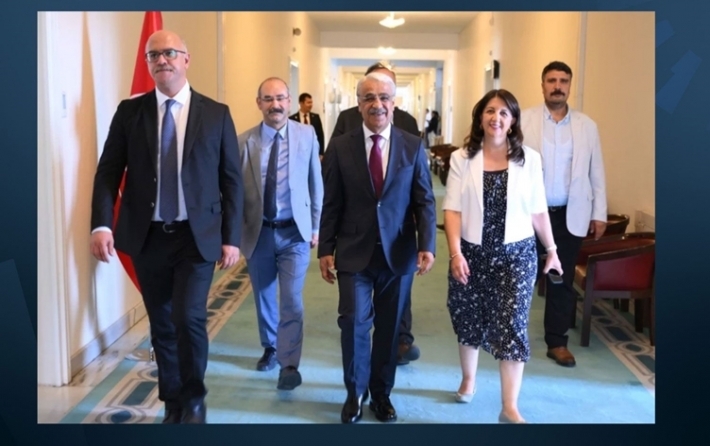 Roja serdana şandeya DEM Partiyê bo Îmraliyê diyar bû