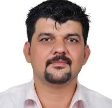 خلّوا سبيل الناقة