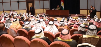 الرئيس بارزاني يستقبل وجهاء وشيوخ العشائر العربية في قضاء مخمور