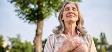 كيف يؤثر التنهد على صحتك ومزاجك؟