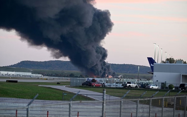 Li Amerîkayê balafira kargoyê ket, gelek mirî û birîndar hene