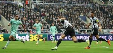 نيوكاسل يواصل صحوته بثنائية في بلباو بدوري أبطال أوروبا