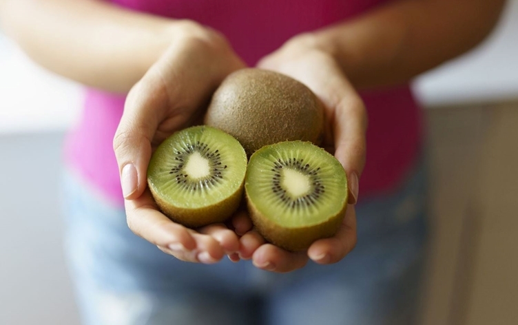 Pisporê mêjî û demaran: Kîwî ji bo têrxewbûnê dibe alîkar