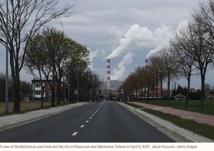 Global Fossil Fuel Emissions to Hit Record High in 2025, Threatening Paris Agreement Goals, Report Finds