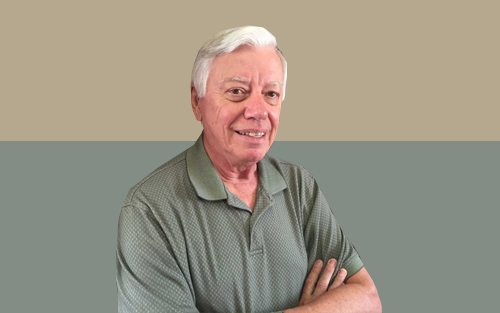 پڕۆفیسۆر جۆن كینكیاد  پسپۆر و تایبەتمەند لە سیستمی فیدڕاڵی و حكومەتە لۆكاڵەكان بۆ گوڵان:     دەبێت مافی ڕیفراندۆم بەو نەتەوانە بدرێت كە بە زەبری هێز و ناچاری بە دەوڵەتێكەوە لكێنراون