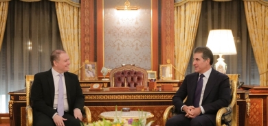 نيجيرفان بارزاني يهنئ القنصل الهنغاري الجديد بمناسبة تسلمه مهامه