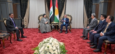 رئيس الحكومة يلتقي بعدد من المسؤولين