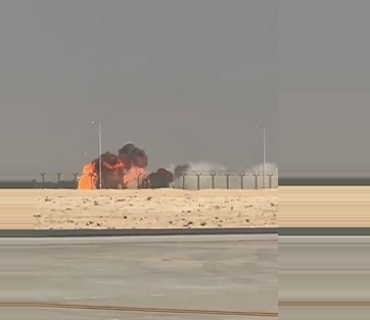 فڕۆکەیەكی جەنگی هیندستان لەکاتی نمایشکردن لە ئاسمانی دوبەی کەوتە خوارەوە