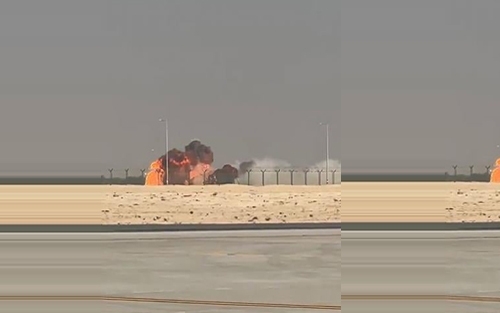 فڕۆکەیەكی جەنگی هیندستان لەکاتی نمایشکردن لە ئاسمانی دوبەی کەوتە خوارەوە